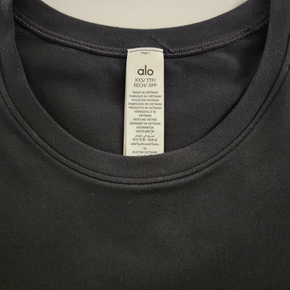 ALO Yoga Alosoft Crop Finesse Short Sleeve - Picture 7 of 8
